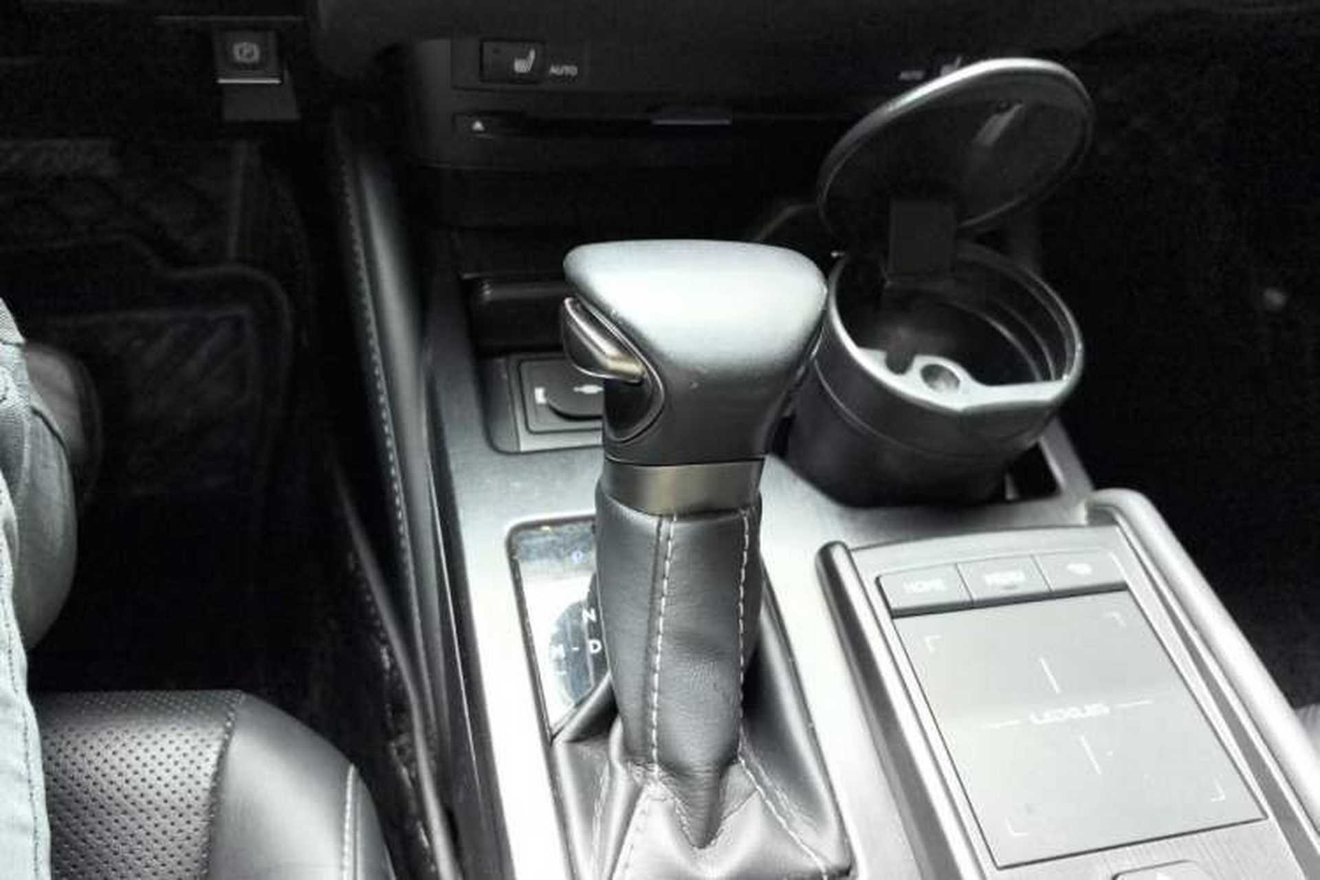 Used Lexus ES 2020 200 Excellence Edition Gear Lever