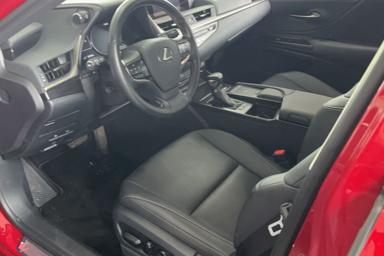 Used Lexus ES 2020 200 Excellence Edition Interior 1