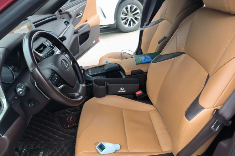 Used Lexus ES 2020 200 Excellence Edition Left Front Seat