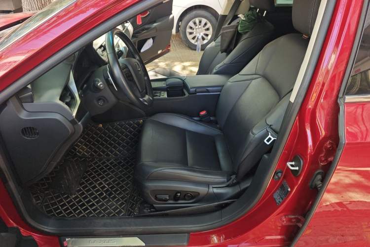 Used Lexus ES 2020 200 Luxury Edition Left Front Seat