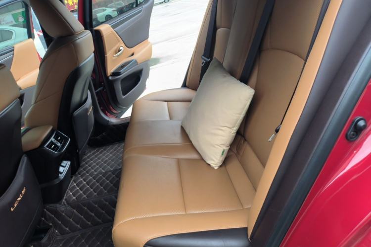 Used Lexus ES 2020 200 Excellence Edition Left Rear Seat