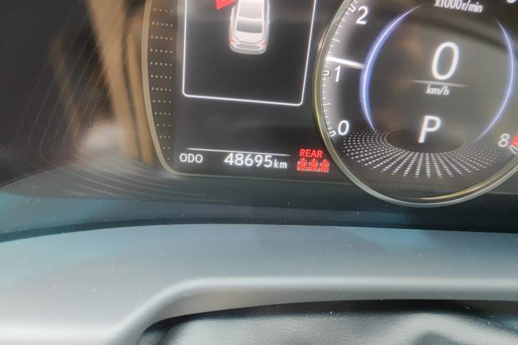 Used Lexus ES 2020 200 Excellence Edition Odometer Close Up