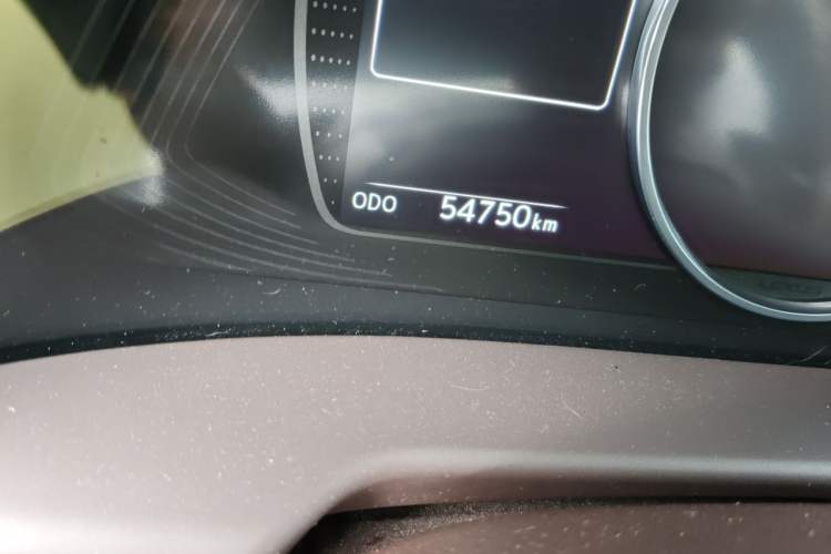 Used Lexus ES 2020 200 Excellence Edition Odometer Close Up