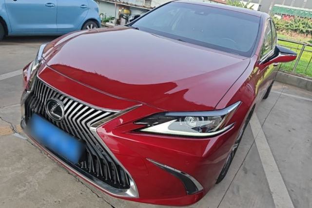 Lexus ES 2020 200 Luxury Edition с пробегом