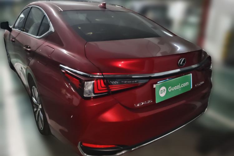 Used Lexus ES 2020 200 Excellence Edition Rear Left 45 Deg