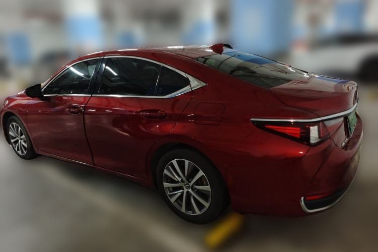 Used Lexus ES 2020 200 Luxury Edition Rear Left 45 Deg