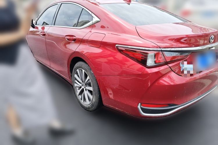 Used Lexus ES 2020 200 Excellence Edition Rear Left 45 Deg