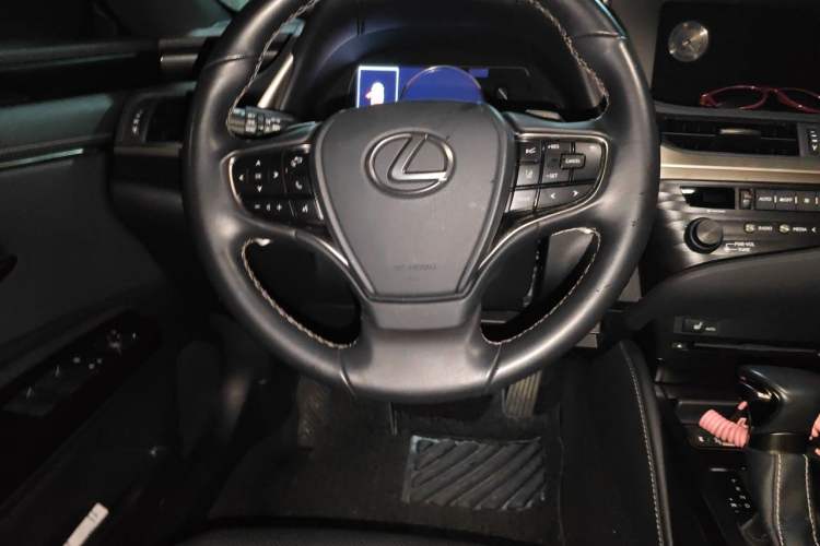 Used Lexus ES 2020 200 Excellence Edition Steering Wheel