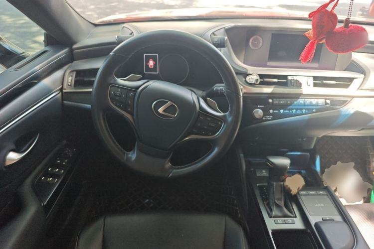 Used Lexus ES 2020 200 Luxury Edition Steering Wheel