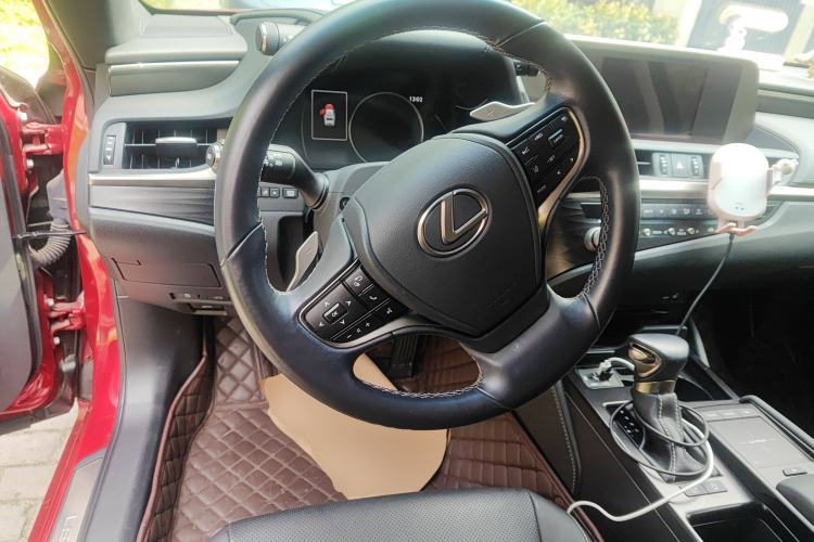 Used Lexus ES 2020 200 Excellence Edition Steering Wheel