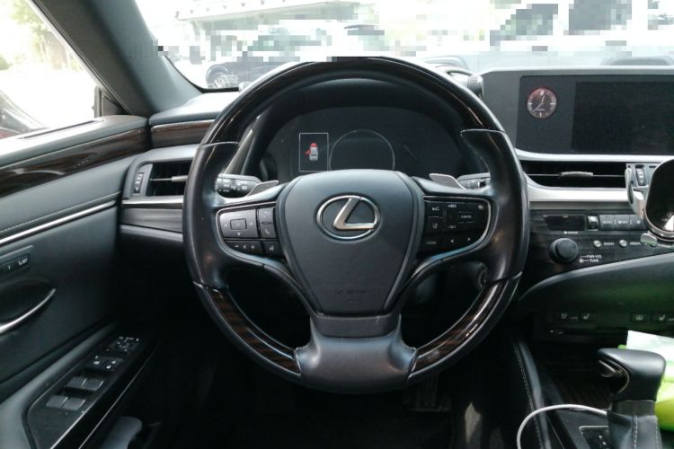 Used Lexus ES 2020 200 Luxury Edition Steering Wheel