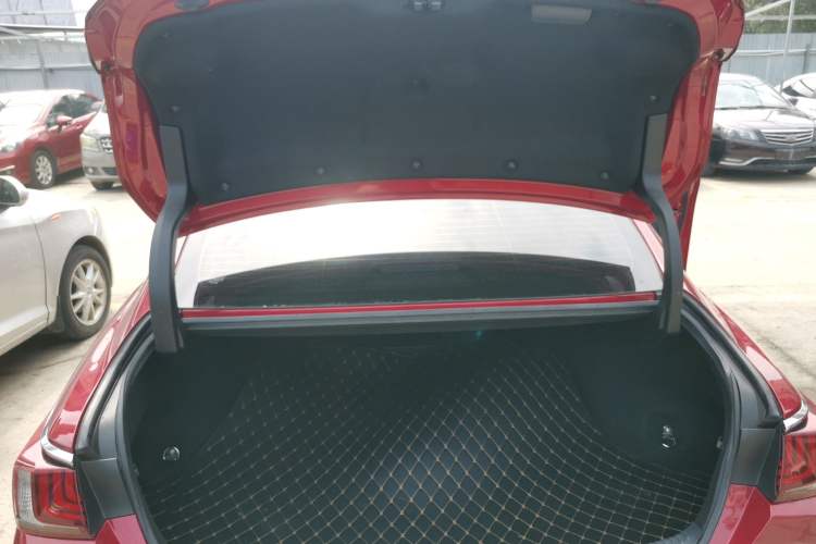 Used Lexus ES 2020 200 Excellence Edition Trunk