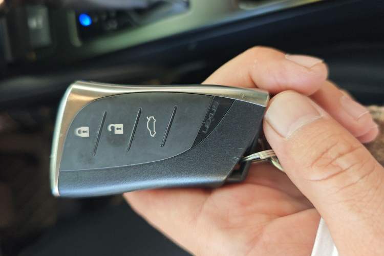 Used Lexus ES 2020 200 Luxury Edition Vehicle Key
