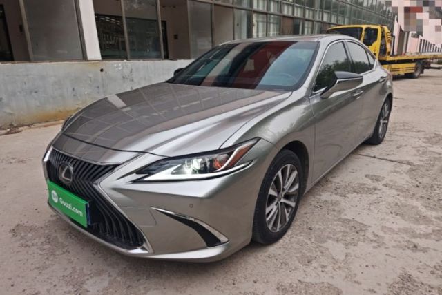 Używany Lexus ES 2020 200 Excellence Edition