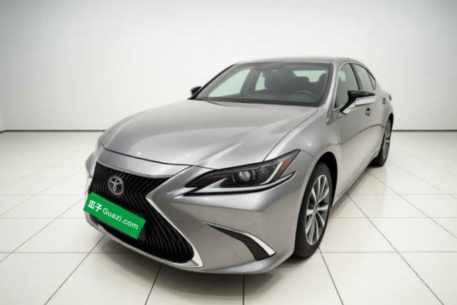 Gebrauchter Lexus ES 2020 200 Excellence Edition