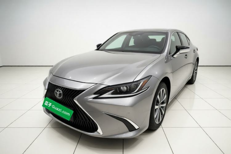 Used Lexus ES 2020 200 Excellence Edition Guazi used car, China used car export, Used car for sale, Used Lexus cars, Cheapest cars for sale