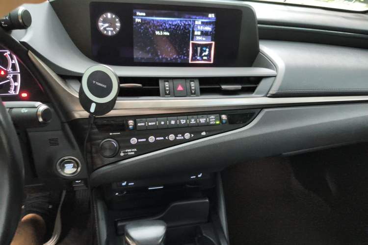Used Lexus ES 2020 200 Excellence Edition Audio And AC Panel