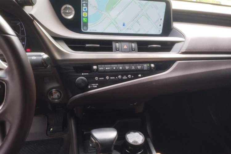 Used Lexus ES 2020 200 Excellence Edition Audio And AC Panel