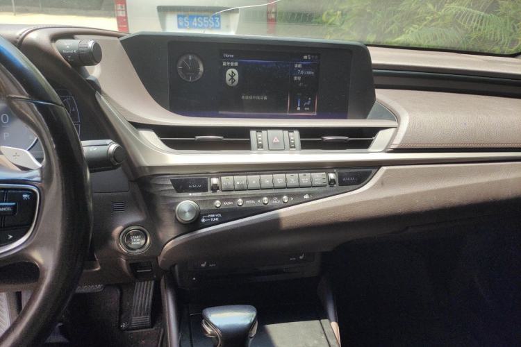 Used Lexus ES 2020 200 Excellence Edition Audio And AC Panel