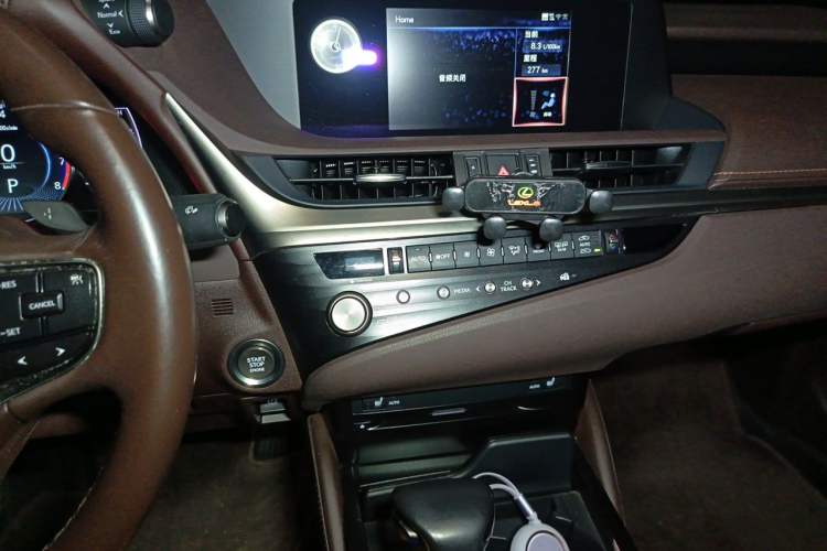 Used Lexus ES 2020 200 Excellence Edition Audio And AC Panel