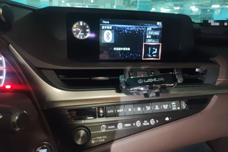 Used Lexus ES 2020 200 Excellence Edition Audio And AC Panel