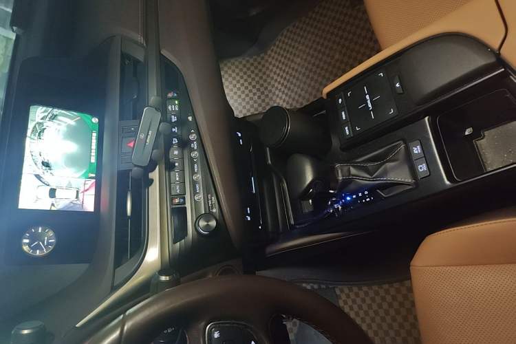 Used Lexus ES  Audio And AC Panel