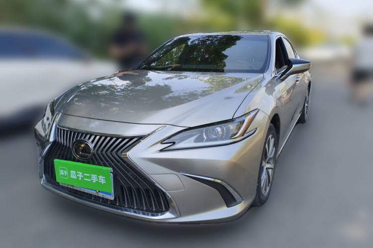 Used Lexus ES 2020 200 Excellence Edition Guazi used car, China used car export, Used car for sale, Used cars, Cheapest cars for sale