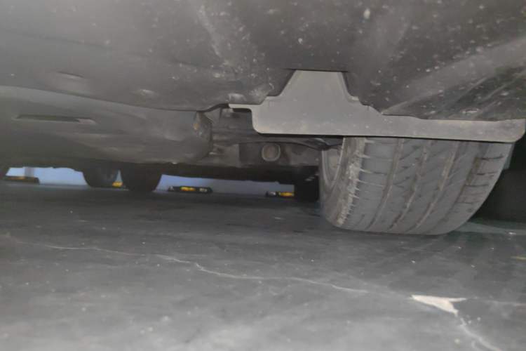 Used Lexus ES 2020 300h Premier Edition Chassis Front Left