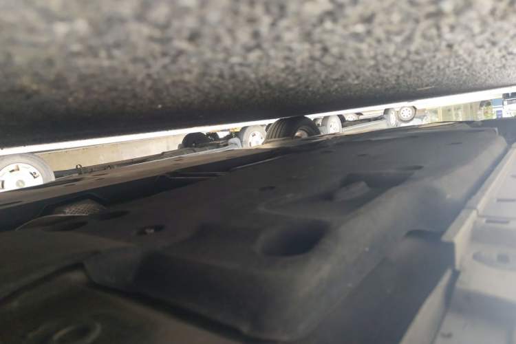 Used Lexus ES 2020 300h Premier Edition Chassis Front Right