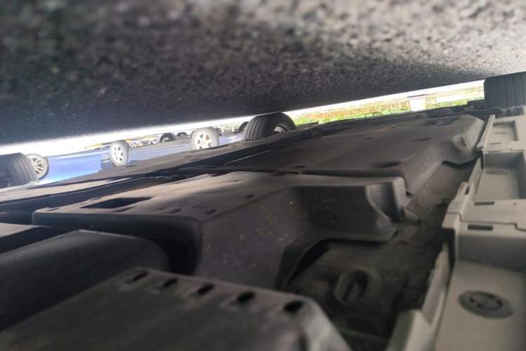 Used Lexus ES 2020 300h Premier Edition Chassis Rear Left