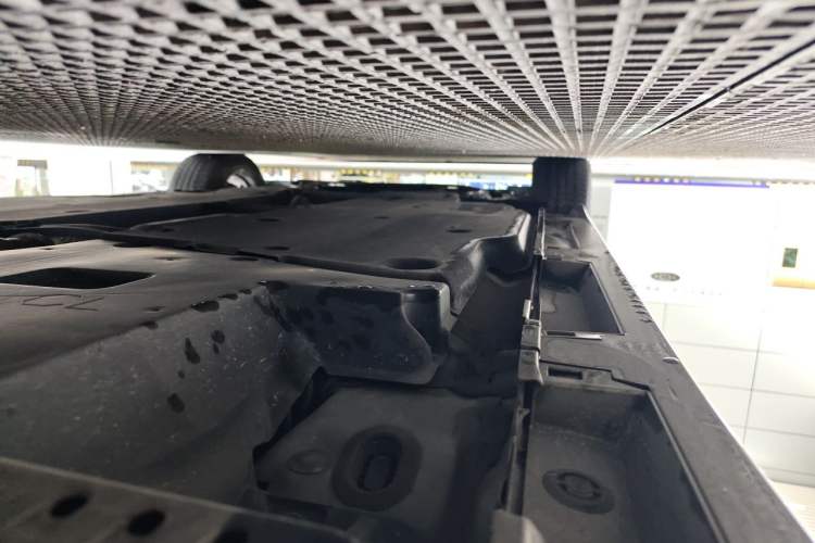 Used Lexus ES 2020 200 Luxury Edition Chassis Rear Left
