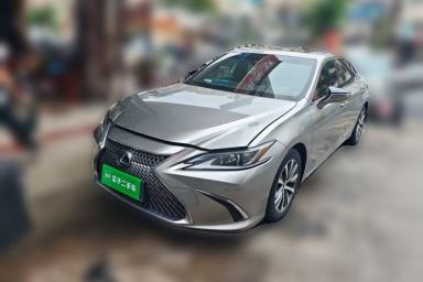 Used Lexus ES 2020 300h Premier Edition