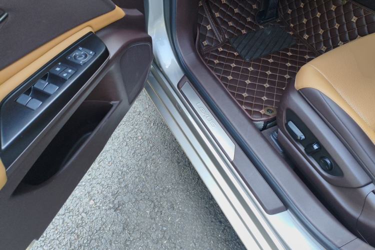 Used Lexus ES 2020 200 Excellence Edition Driver Seat