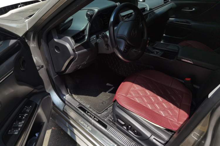 Used Lexus ES 2020 200 Excellence Edition Driver Seat