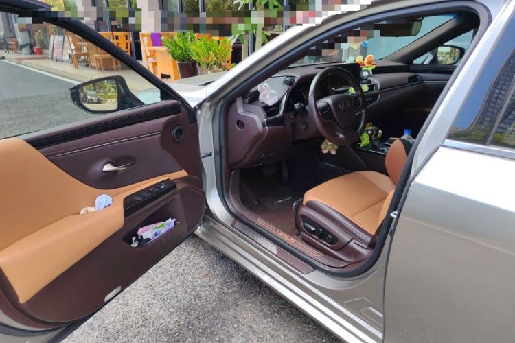 Used Lexus ES 2020 200 Excellence Edition Driver Seat