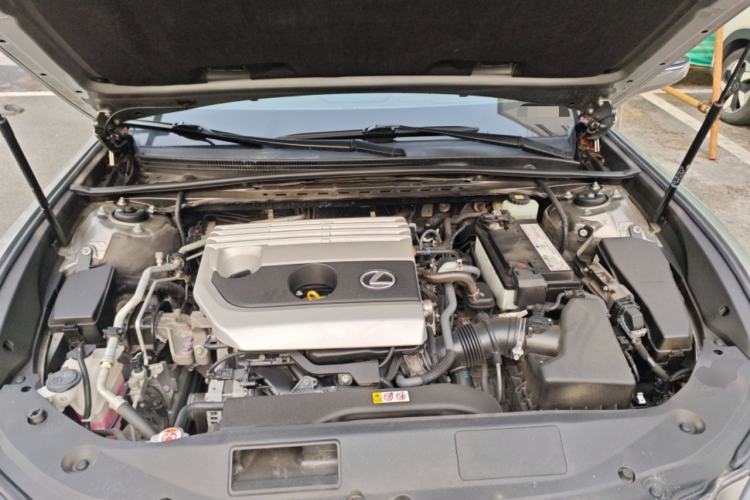 Used Lexus ES 2020 200 Excellence Edition Engine Bay