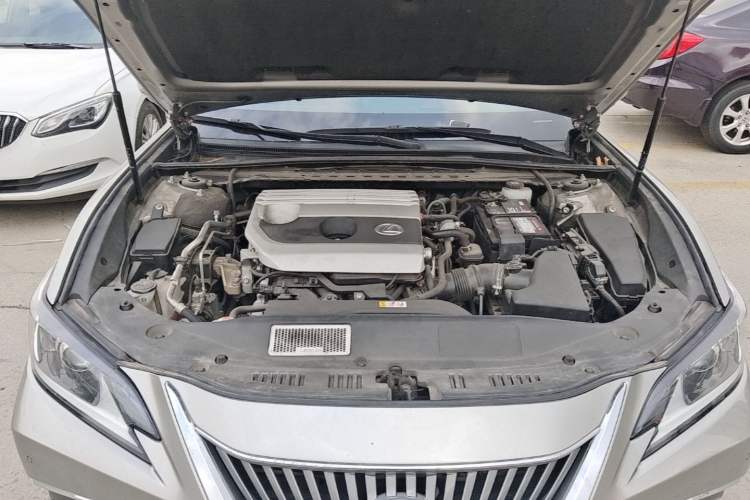 Used Lexus ES 2020 200 Excellence Edition Engine Bay