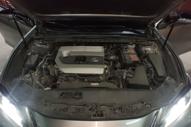 Used Lexus ES 2020 200 Excellence Edition Engine Bay