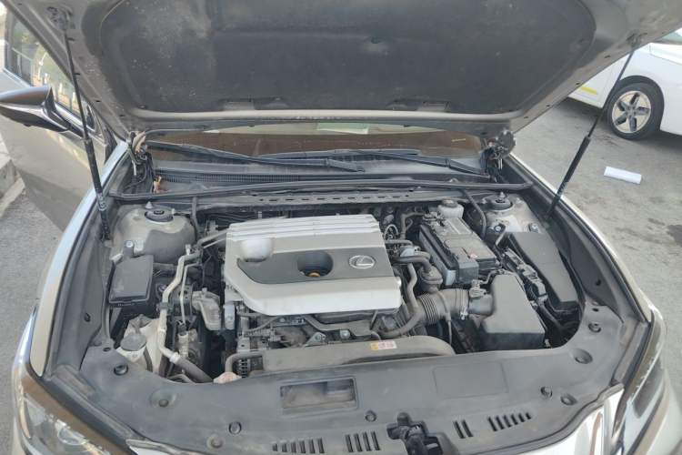Used Lexus ES 2020 200 Excellence Edition Engine Bay