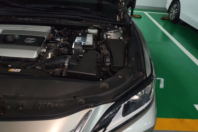 Used Lexus ES 2020 200 Excellence Edition Engine Bay Left