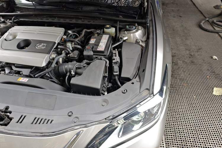 Used Lexus ES 2020 200 Luxury Edition Engine Bay Left