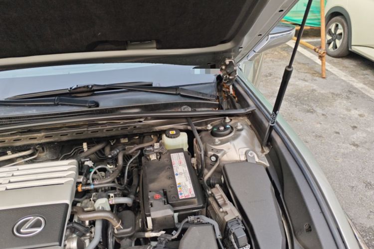 Used Lexus ES 2020 200 Excellence Edition Engine Bay Left
