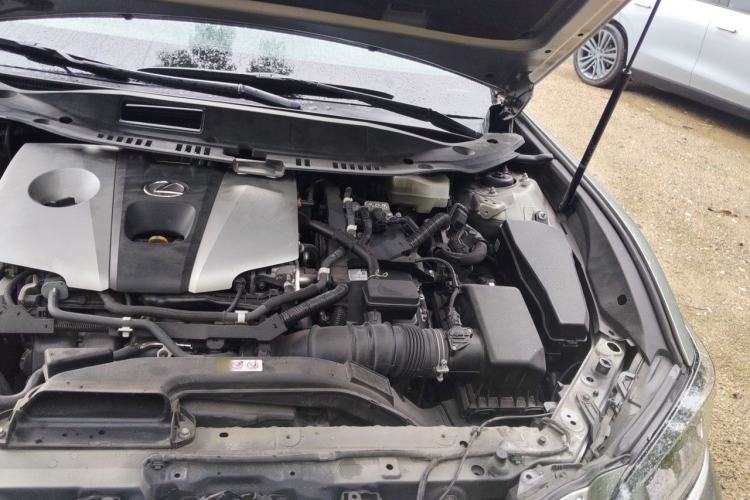 Used Lexus ES 2020 300h Premier Edition Engine Bay Left