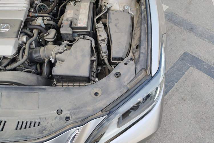 Used Lexus ES 2020 200 Excellence Edition Engine Bay Left