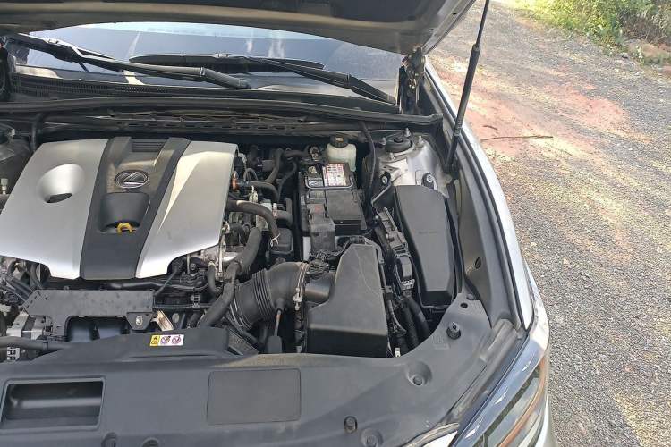 Used Lexus ES 2020 260 F SPORT Engine Bay Left