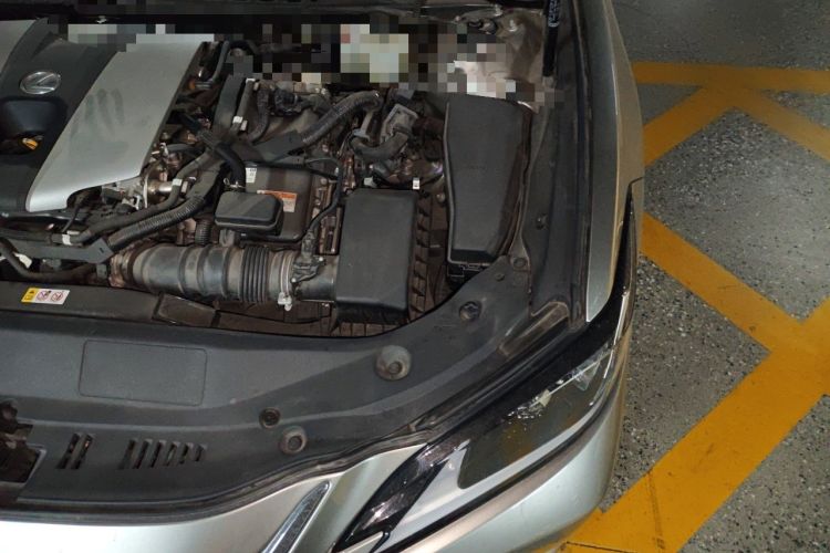 Used Lexus ES 2020 300h Premier Edition Engine Bay Left
