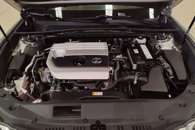 Used Lexus ES 2020 200 Excellence Edition Engine Bay