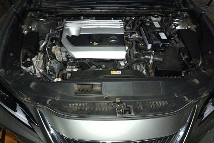 Used Lexus ES 2020 200 Excellence Edition Engine Bay