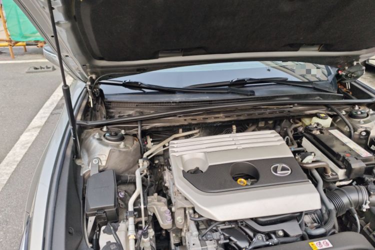 Used Lexus ES 2020 200 Excellence Edition Engine Bay Right