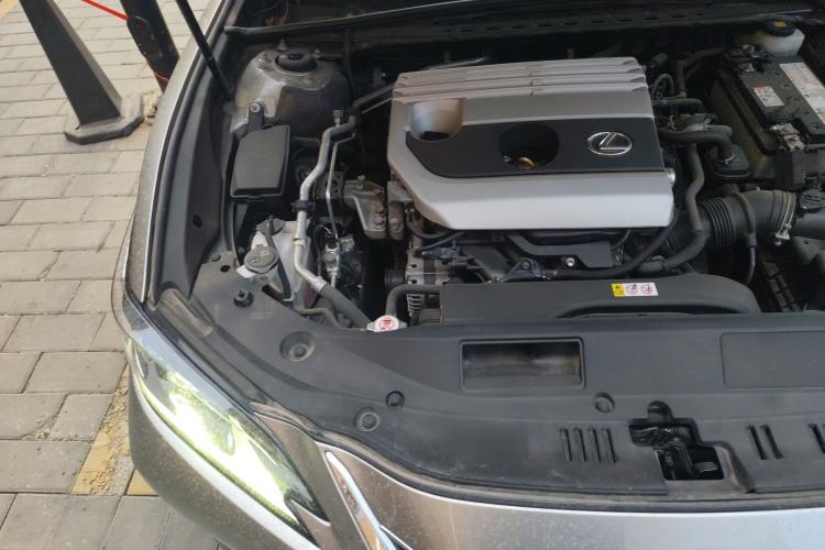 Used Lexus ES 2020 200 Excellence Edition Engine Bay Right